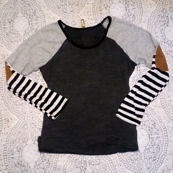 Cute long sleeve top - Picture 1 of 11